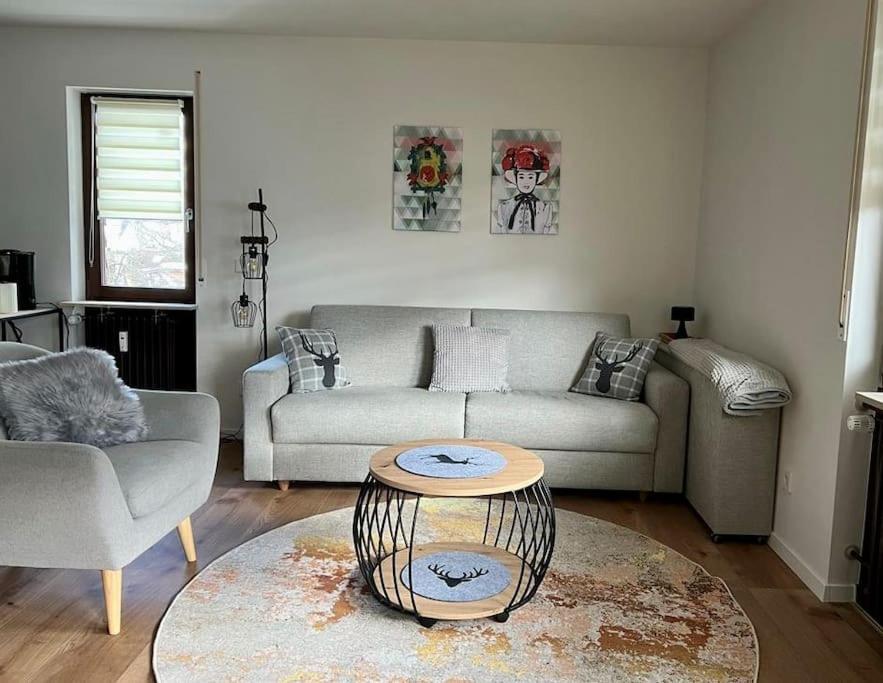Ferienwohnung Niki ティティゼー・ノイシュタット エクステリア 写真